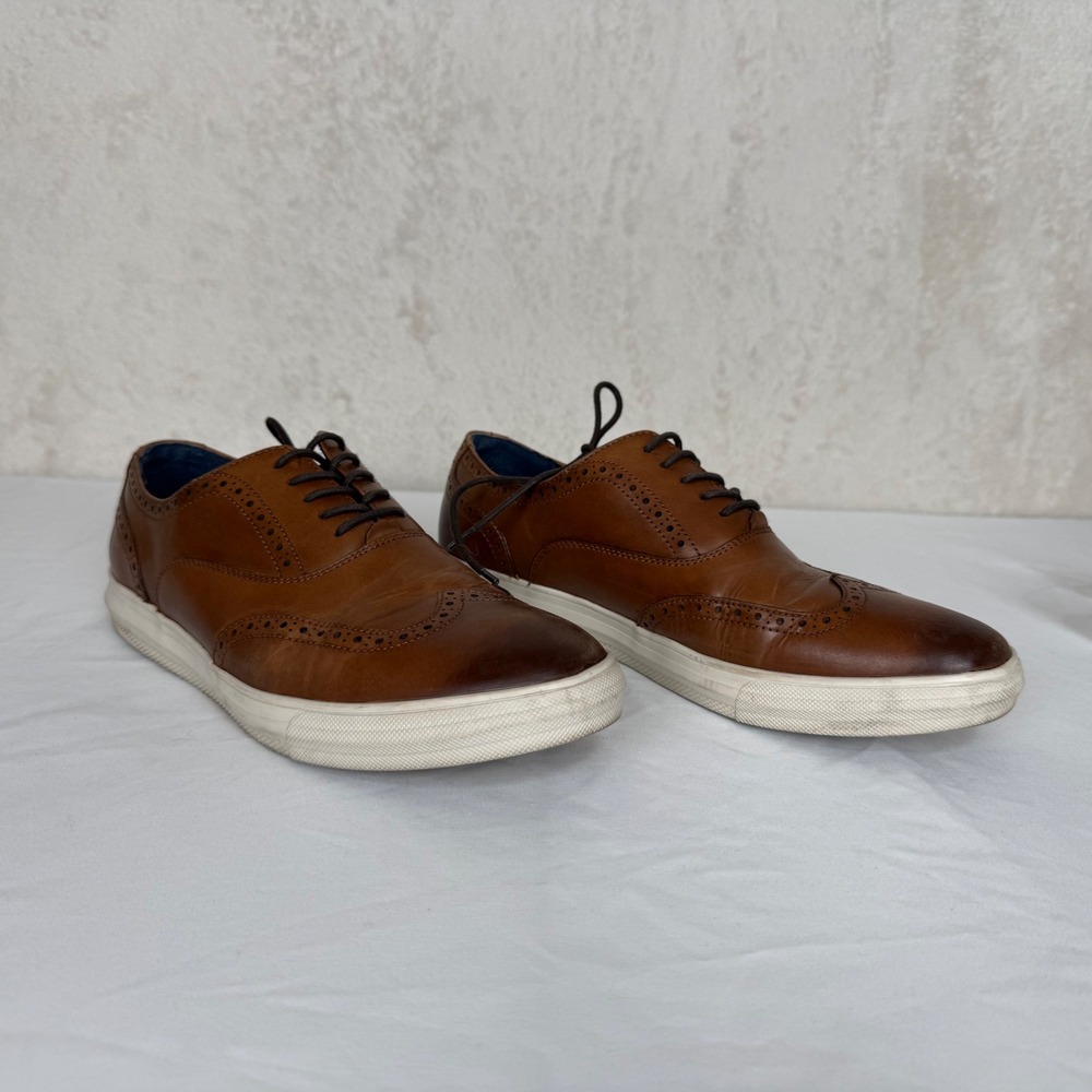 Kenneth Cole Reaction Reem Lace Up Brown Leather Wingtip Sneaker Mens 9.5 Cognac